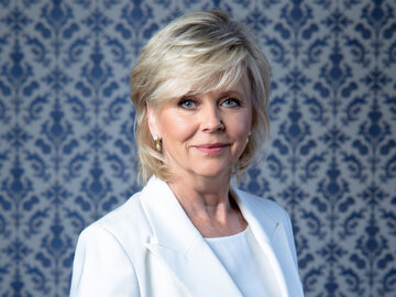 Oficiální portrét Eva Pavlová.jpg